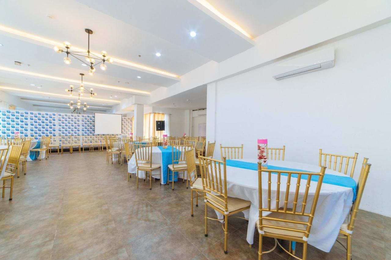 Reddoorz Plus At Hotel Metro Kalibo Exterior foto